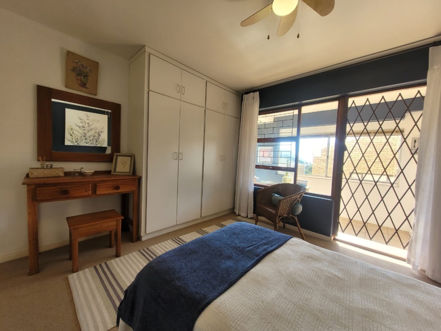 2 Bedroom Property for Sale in Wavecrest Eastern Cape